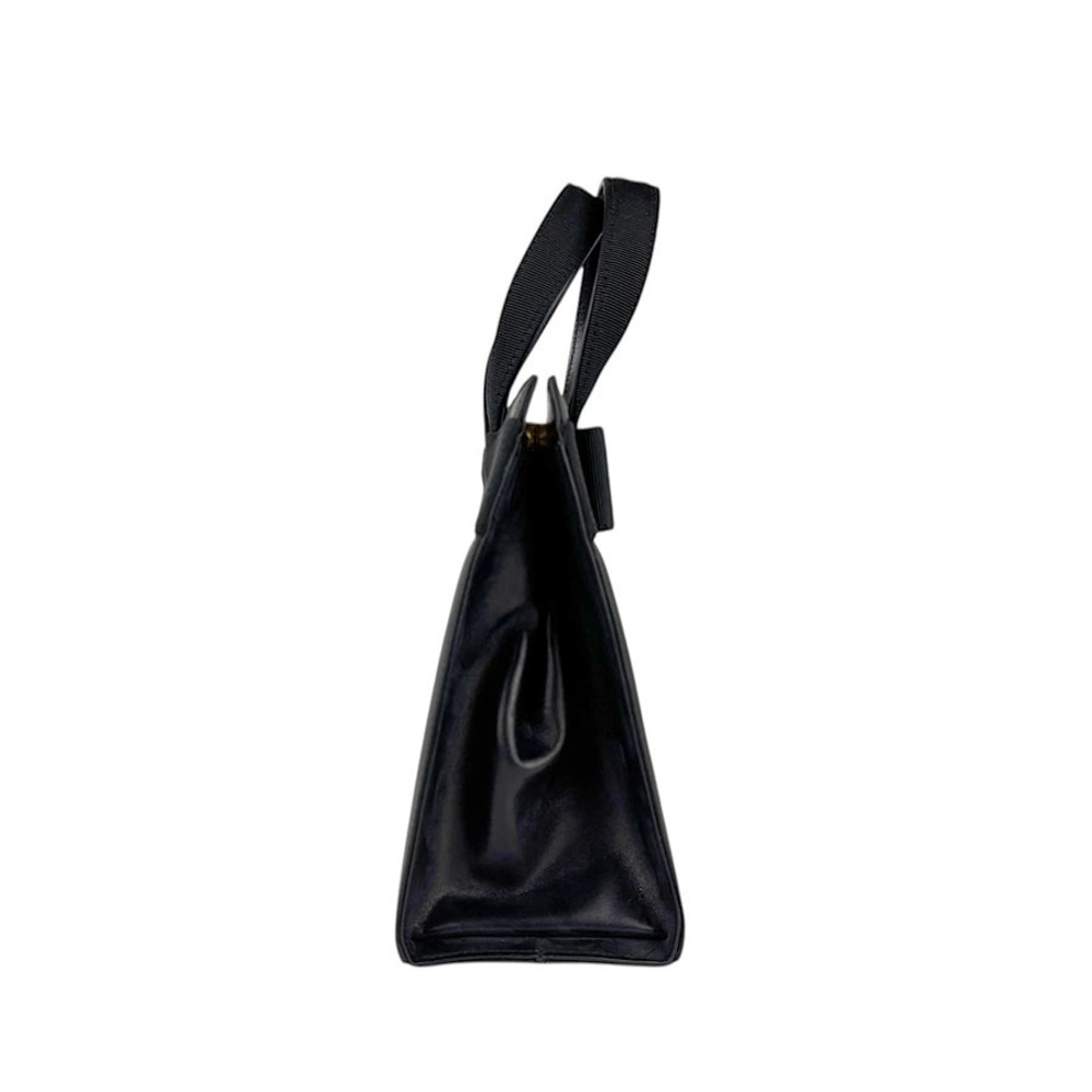 Salvatore Ferragamo rion 2way black Vara Shoulder leather Bag Black